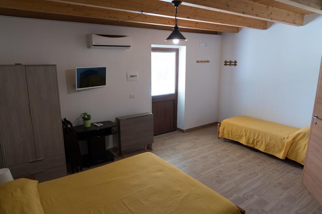 Fontana La Pietra Villa Pisticci Eksteriør bilde