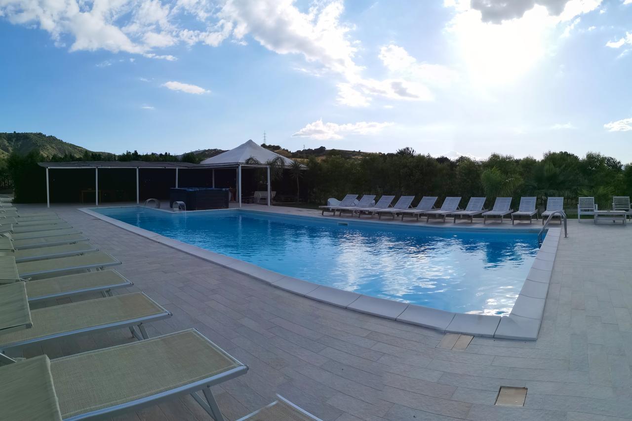 Fontana La Pietra Villa Pisticci Eksteriør bilde
